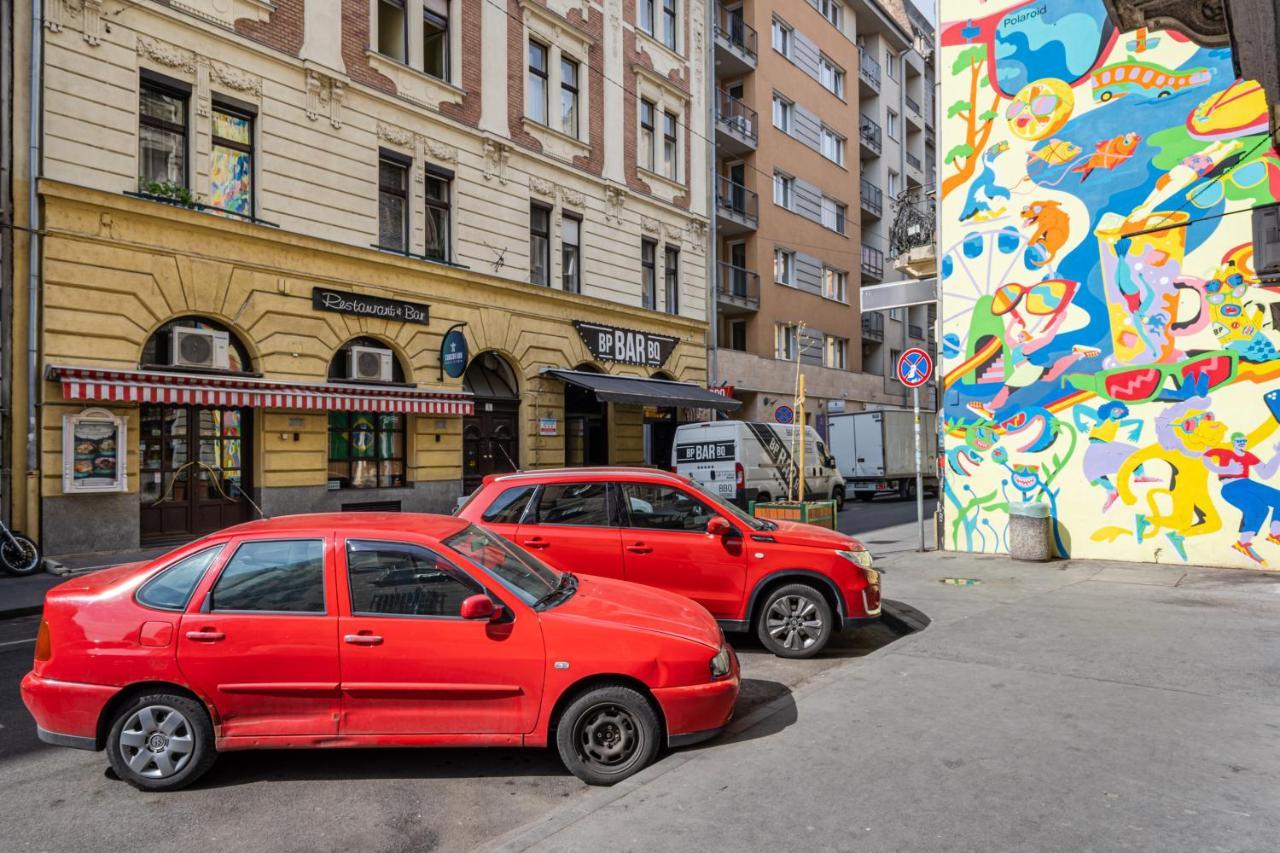 Youth Motive Studio With Gallery Budapeste Exterior foto